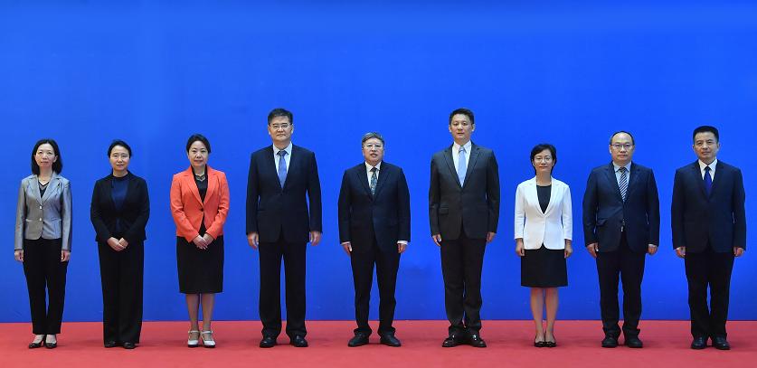 新一届农工党北京市委领导班子成员合影.jpg